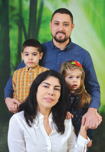 Rafael e Solange con i bambini Paulo e Sofia. Foto per gentile concessione di Solange Tartari