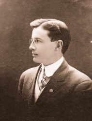 William Merrell Vories em 1905. (Wikipédia)